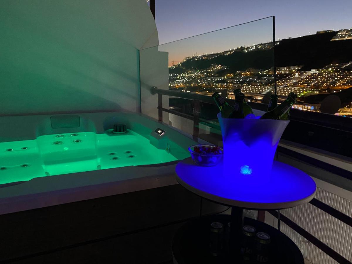 Villa Mogan Mall, Con Jacuzzi Y Playstation 5 Пуерто Рико Екстериор снимка